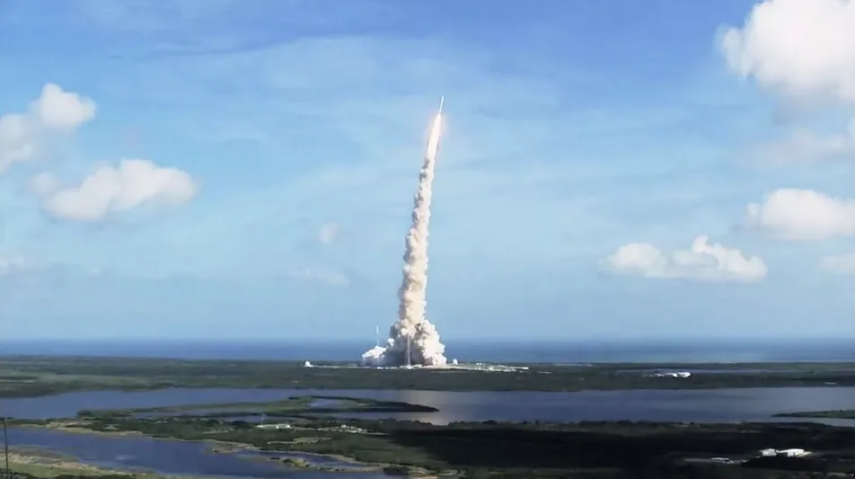 Play: SPACEX